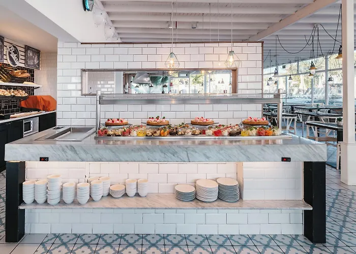 Готель Bluesea Alyssa